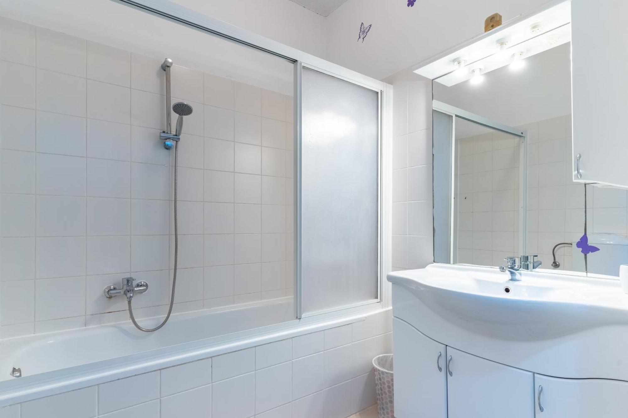 Apartman Laura เซรส ภายนอก รูปภาพ