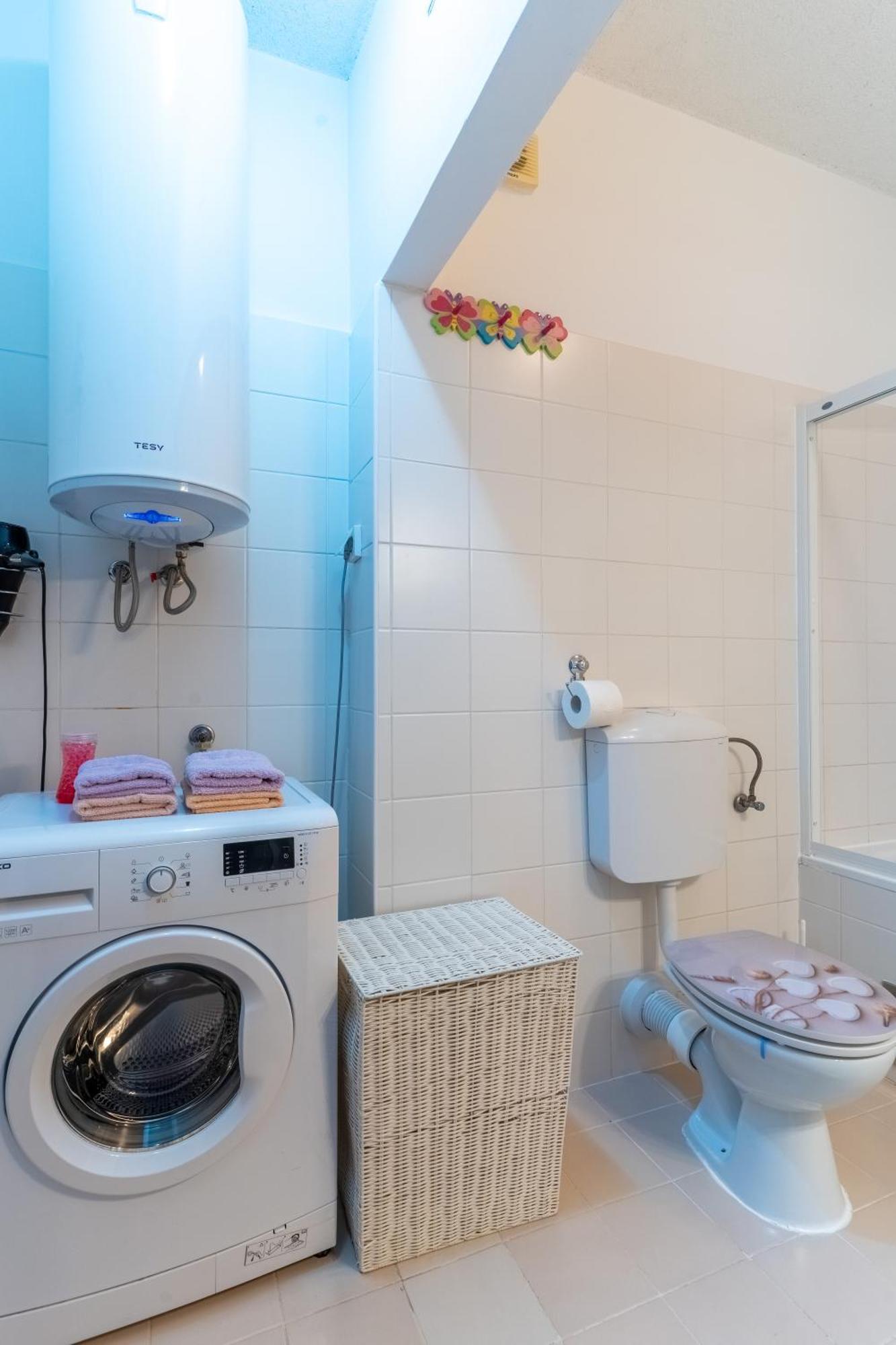 Apartman Laura เซรส ภายนอก รูปภาพ