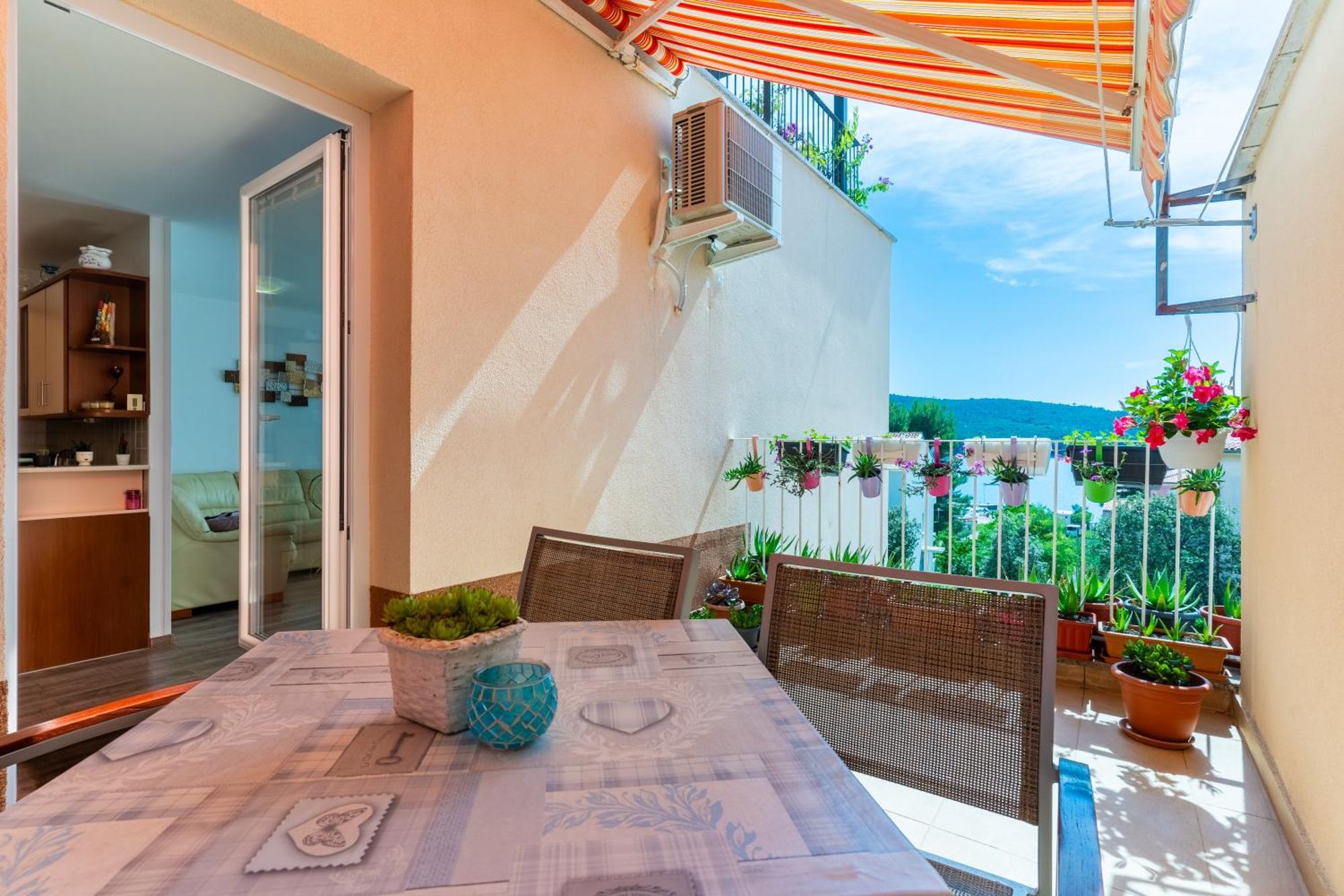 Apartman Laura เซรส ภายนอก รูปภาพ